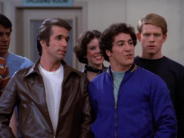 Eddie Mekka as Carmine with Henry Winkler as Fonzie in an episode of "Happy Days."